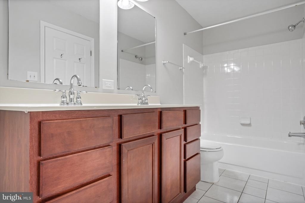 302 Barrie Place - Photo 29
