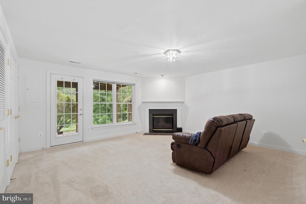 14216 Madrigal Drive - Photo 4