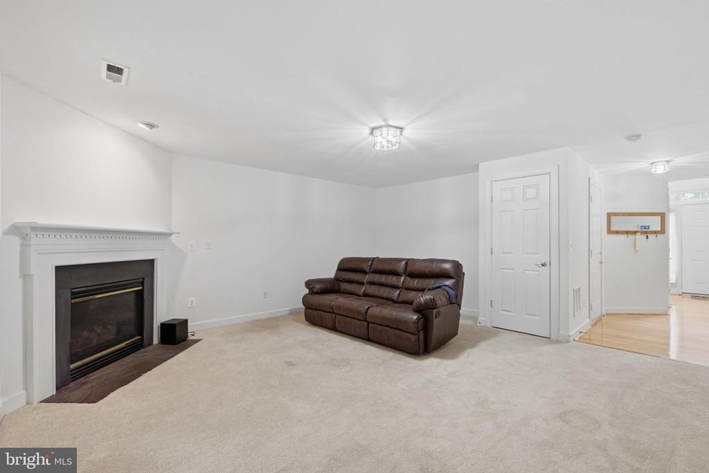 14216 Madrigal Drive - Photo 3