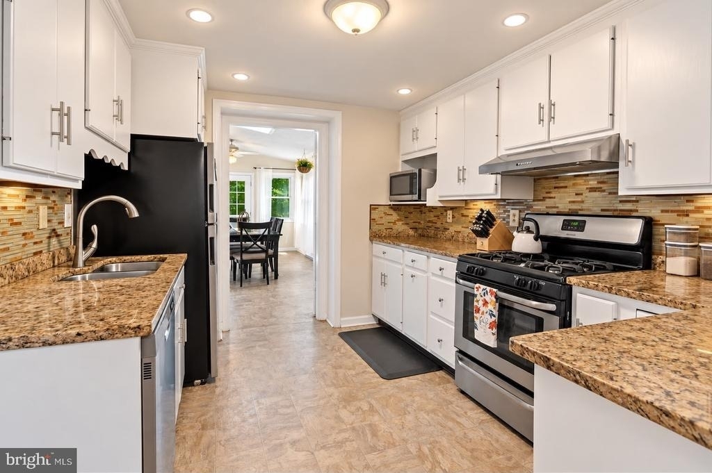 4518 Evansdale Road - Photo 18