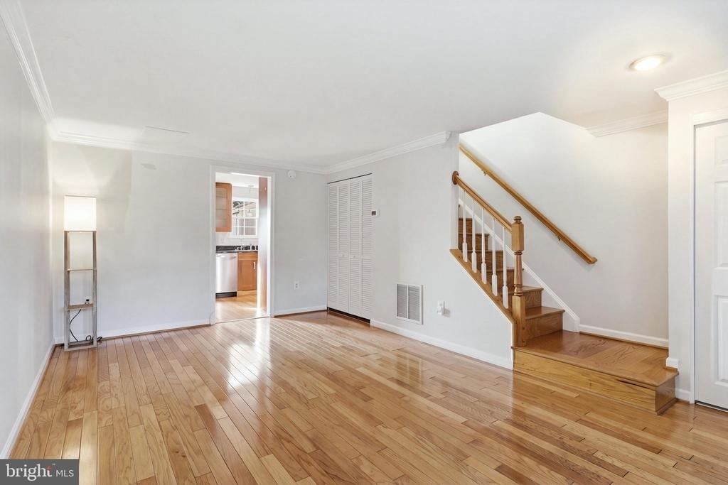 48 Dulany Court - Photo 3