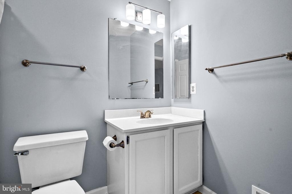 21098 Cornerpost Square - Photo 17