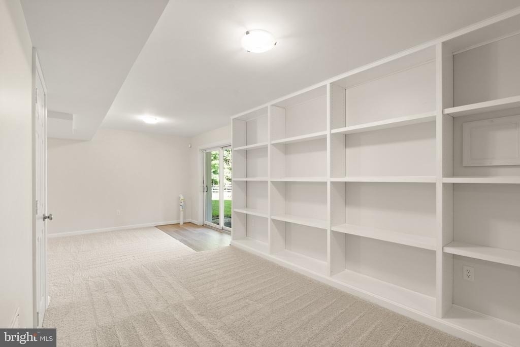 17583 Madison Avenue - Photo 42