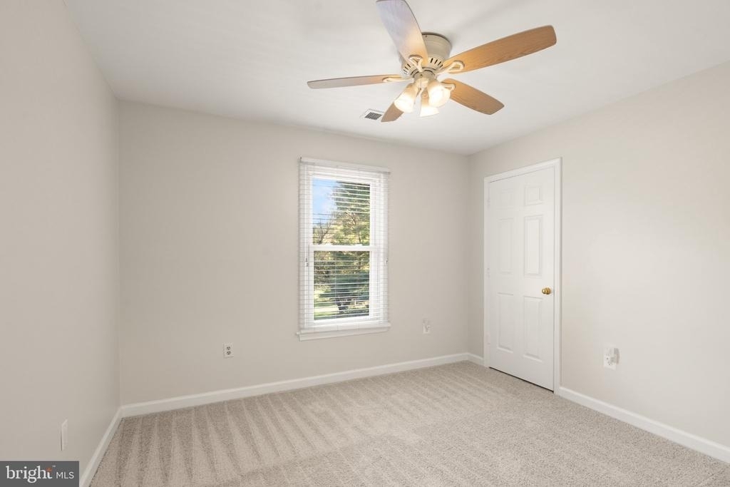 17583 Madison Avenue - Photo 31