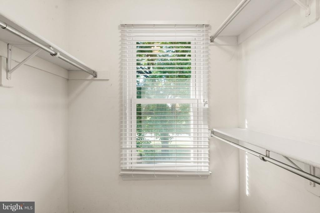 17583 Madison Avenue - Photo 27