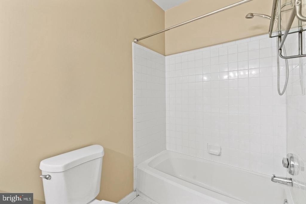 20447 Chesapeake Square - Photo 19
