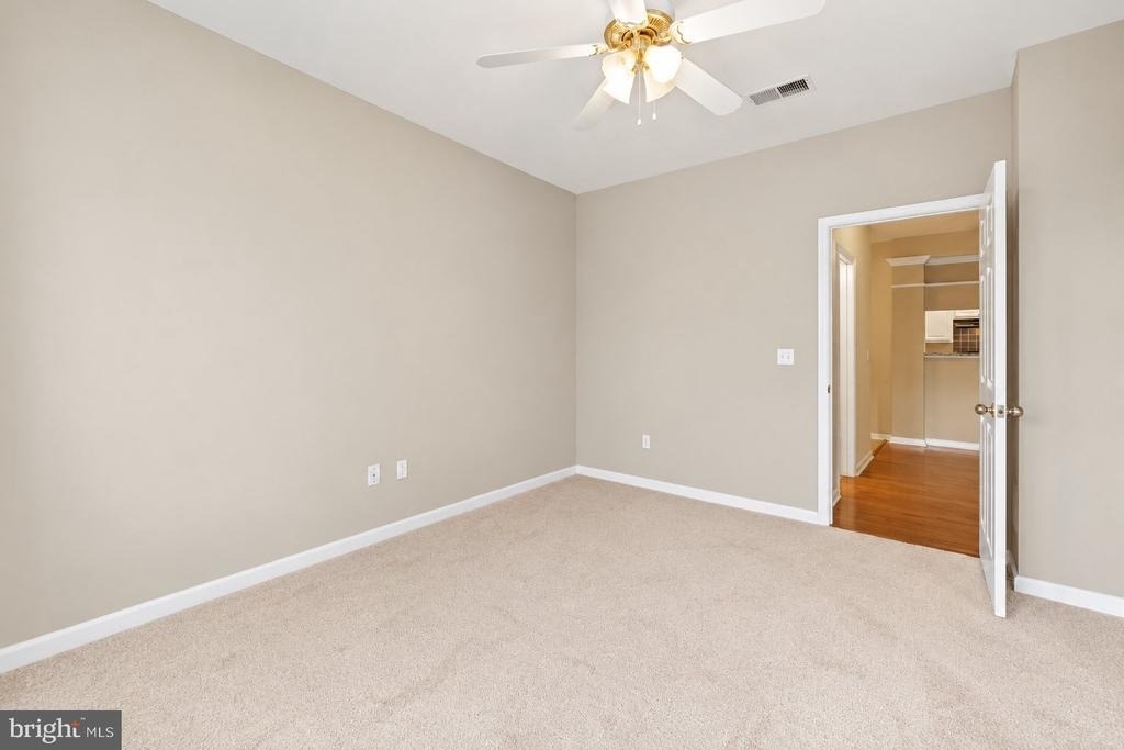 20447 Chesapeake Square - Photo 16