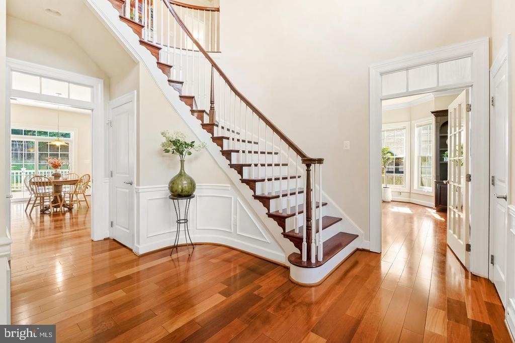 2321 Grove Avenue - Photo 3