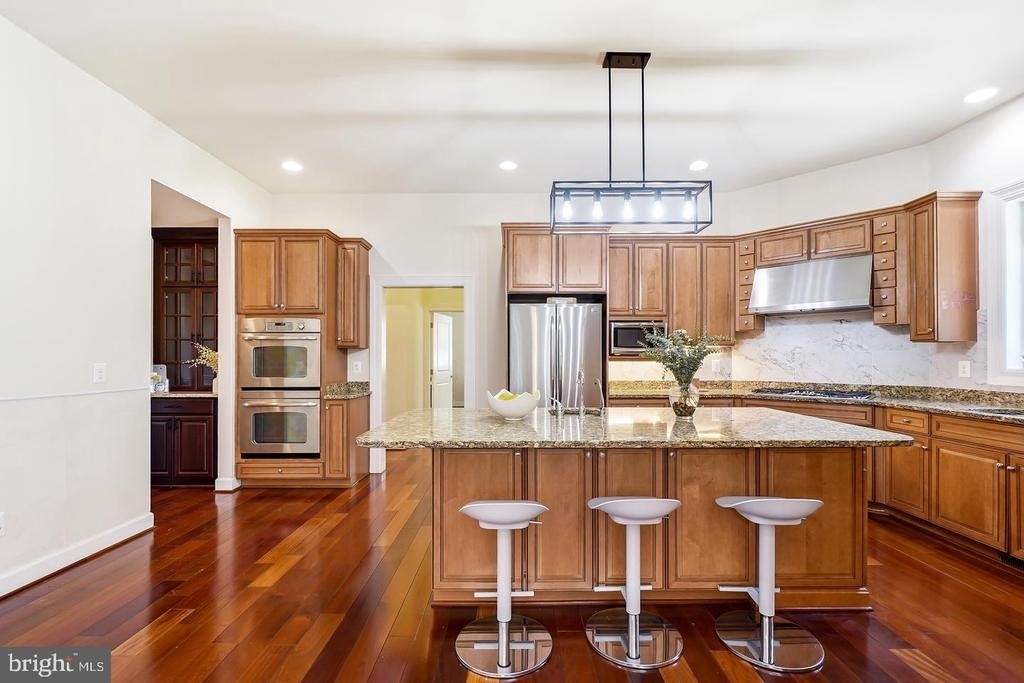 2321 Grove Avenue - Photo 11