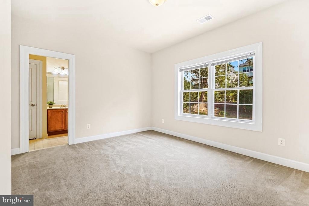 2321 Grove Avenue - Photo 30