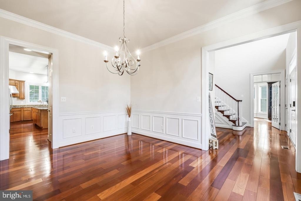2321 Grove Avenue - Photo 7