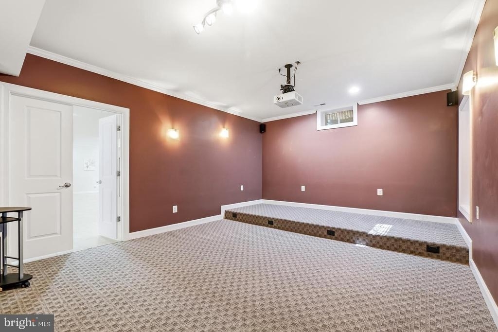 2321 Grove Avenue - Photo 46