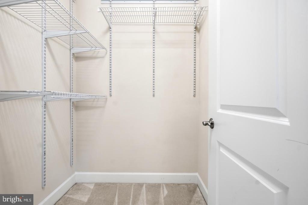 2321 Grove Avenue - Photo 35