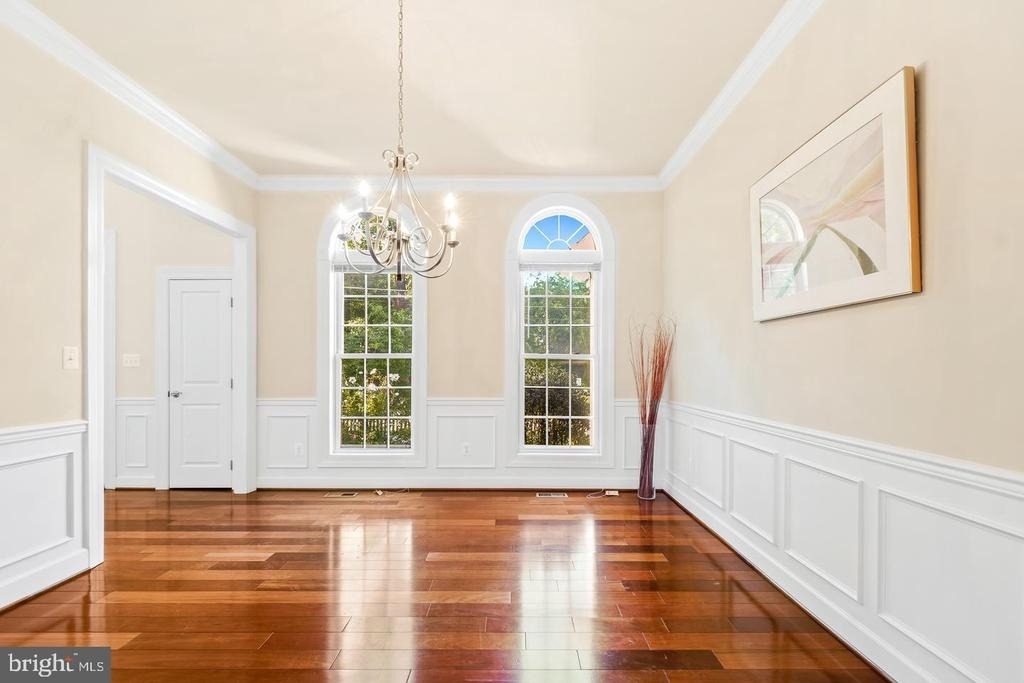 2321 Grove Avenue - Photo 8