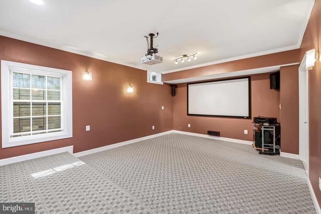 2321 Grove Avenue - Photo 47