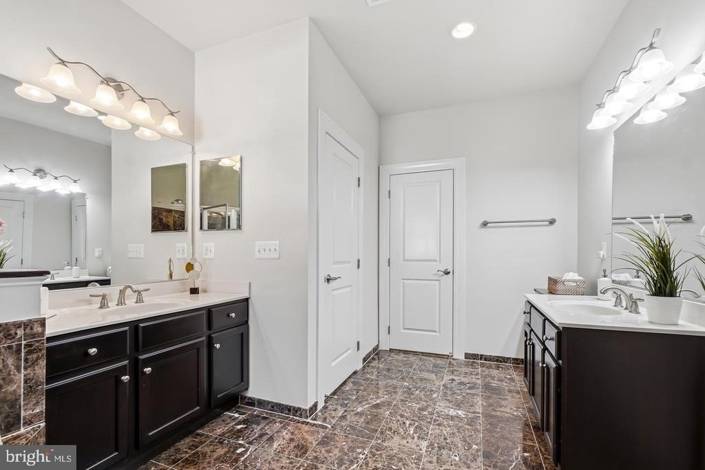 2321 Grove Avenue - Photo 27