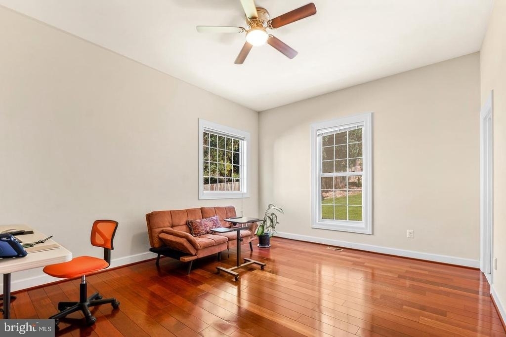 2321 Grove Avenue - Photo 18