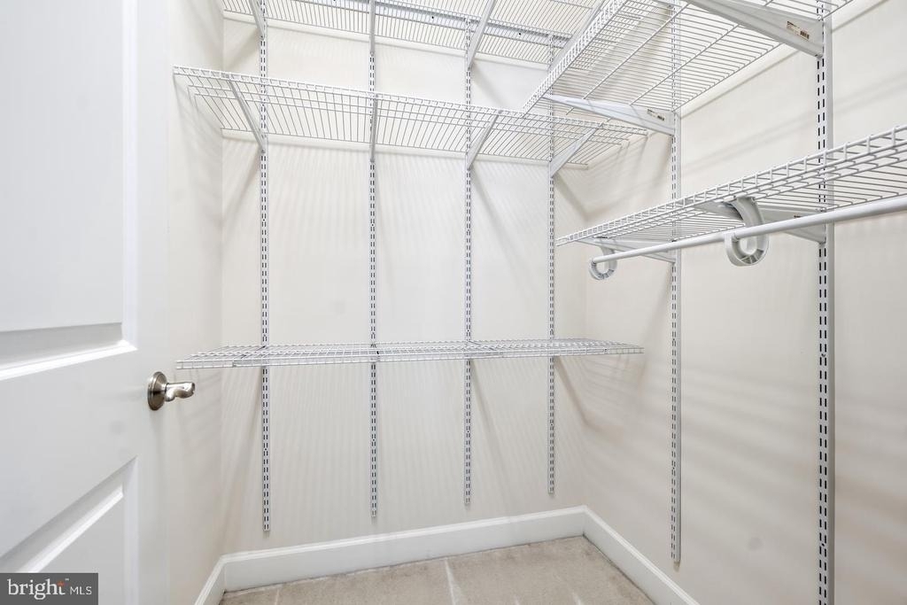 2321 Grove Avenue - Photo 32