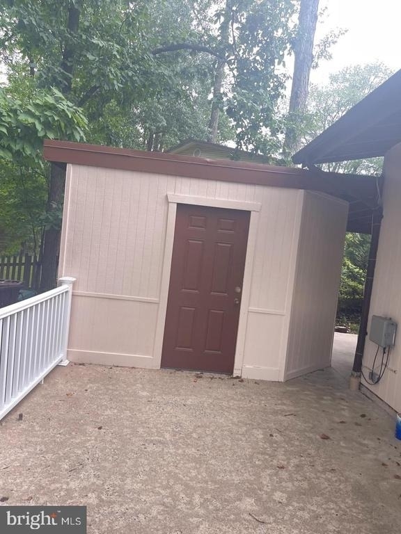 6403 Greeley Boulevard - Photo 5