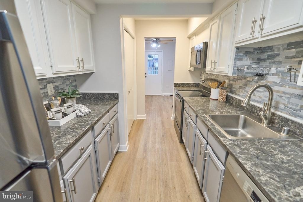 6373 Patience Court - Photo 8
