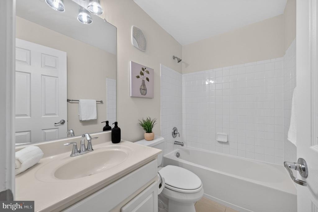 7055 Huntley Run Place - Photo 35