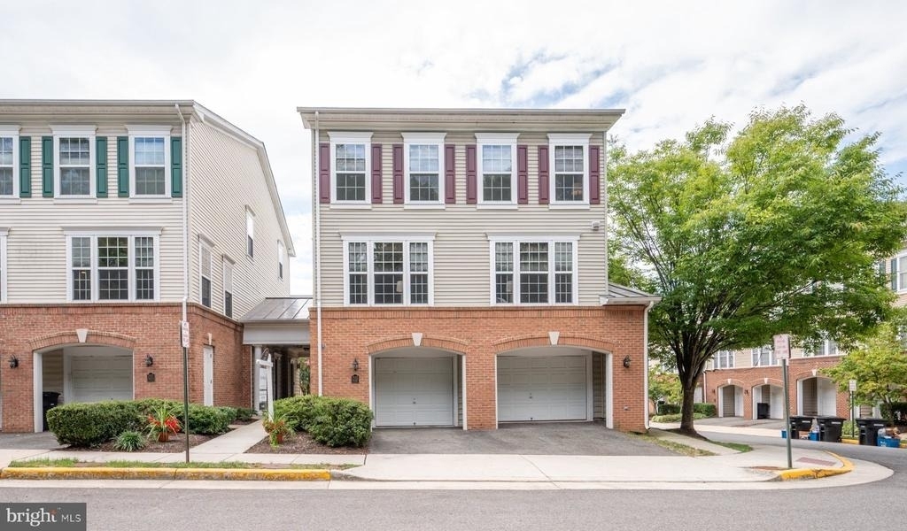 7055 Huntley Run Place - Photo 1