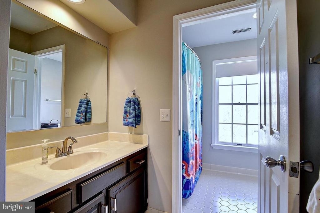 894 Broad Oaks Drive - Photo 15