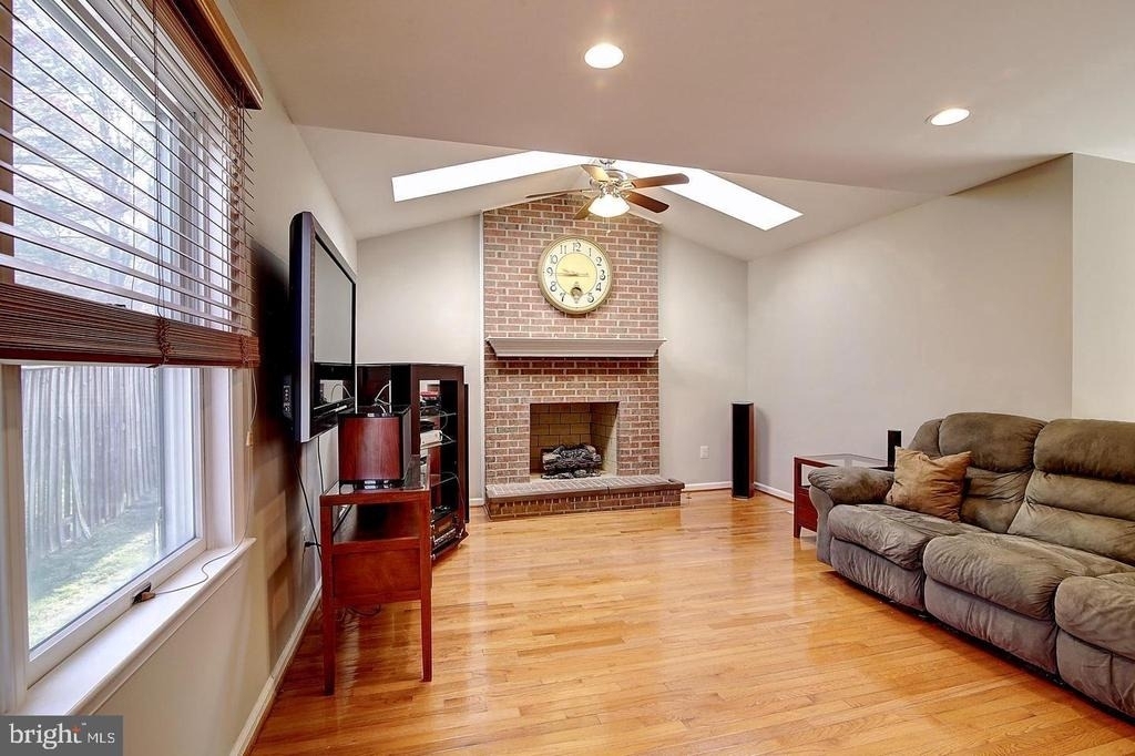 894 Broad Oaks Drive - Photo 4