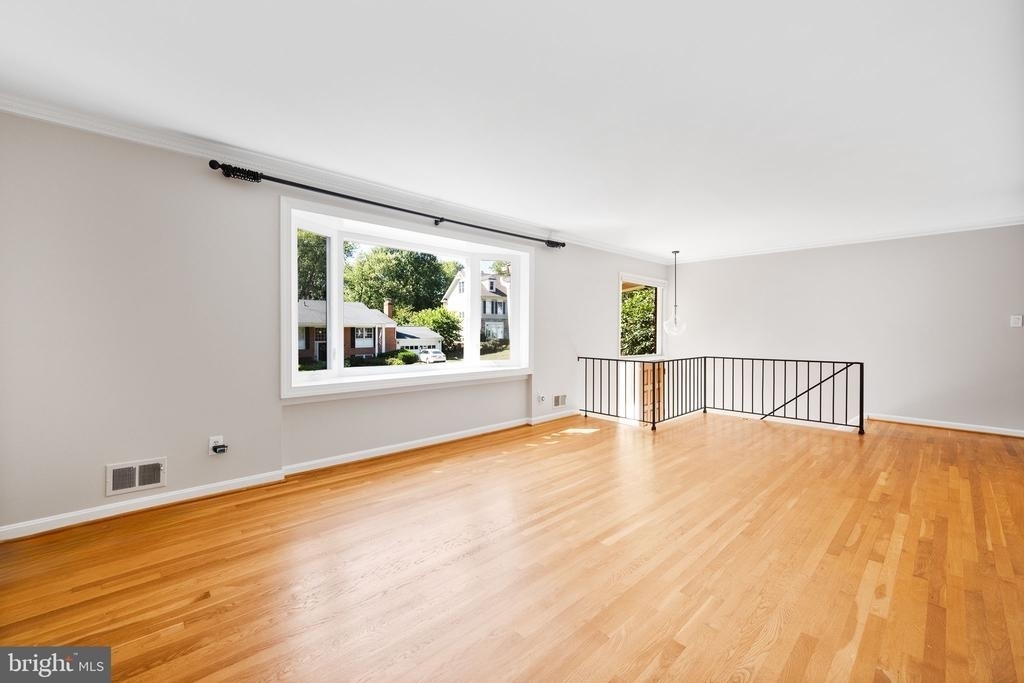 1317 Macbeth Street - Photo 5