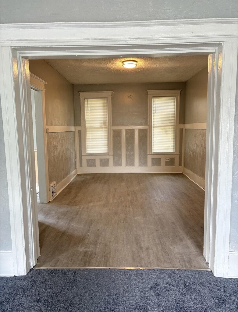 670 Pingree - Photo 4