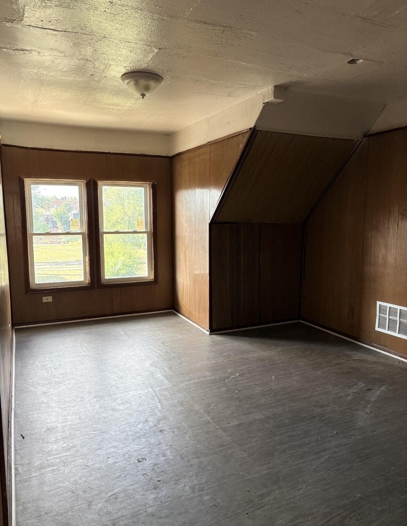 670 Pingree - Photo 14