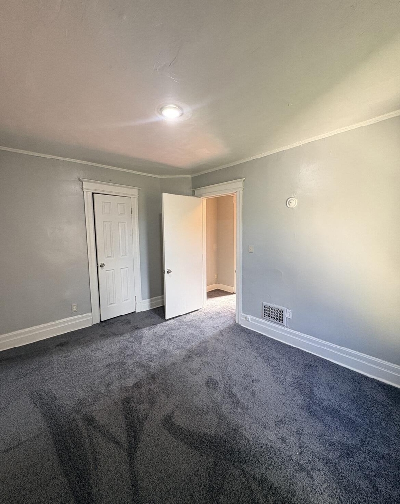 670 Pingree - Photo 15