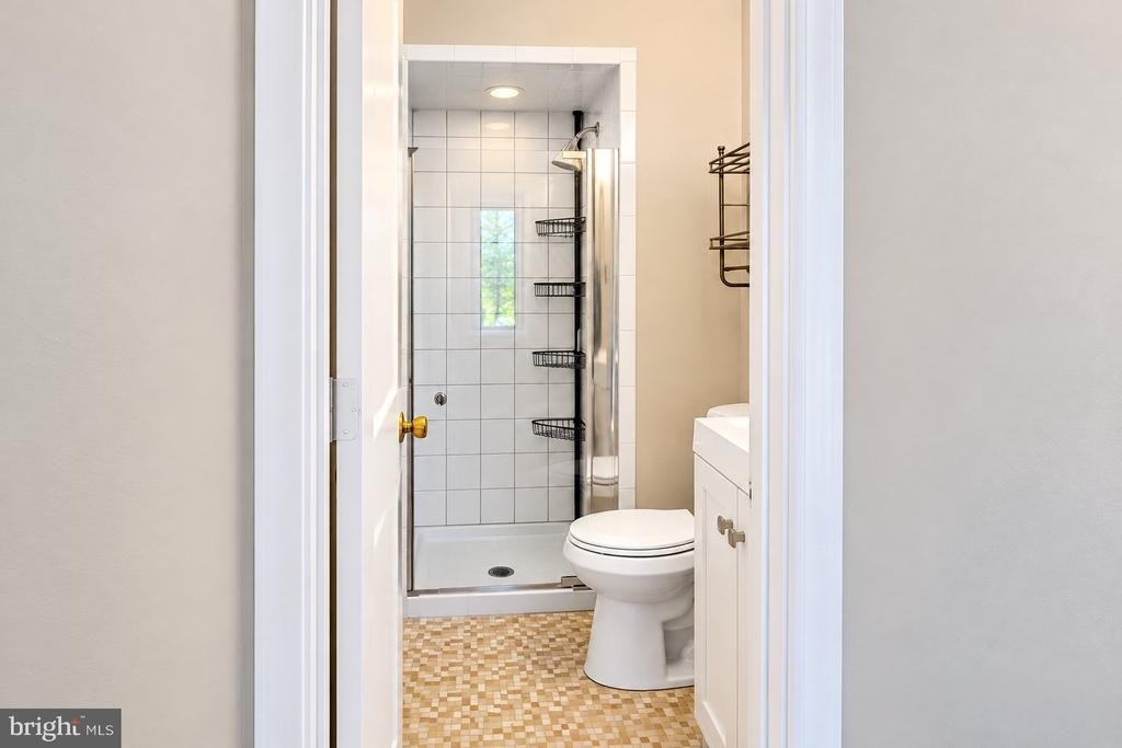434 Greenbrier Court - Photo 10