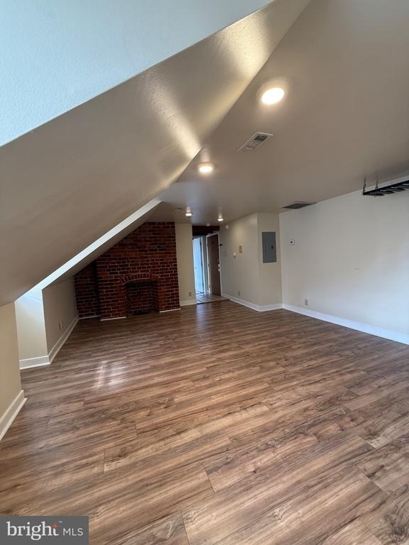 319 William Street - Photo 3