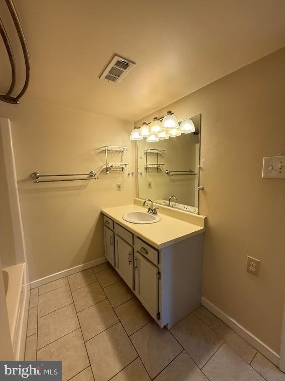319 William Street - Photo 11