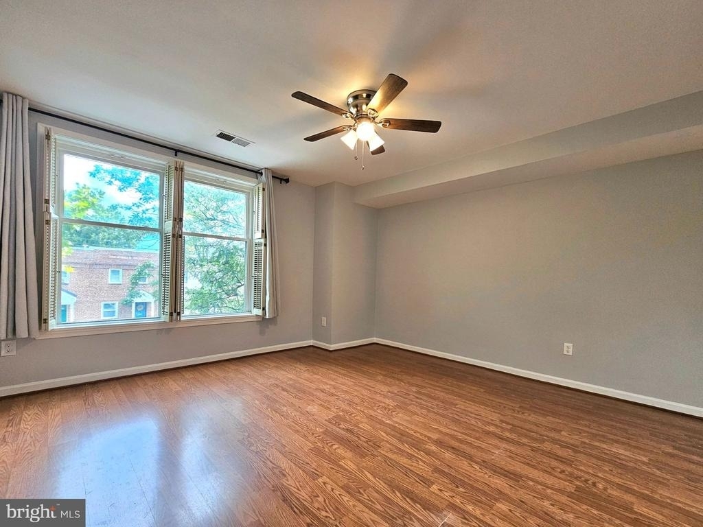 516 N West Street - Photo 13