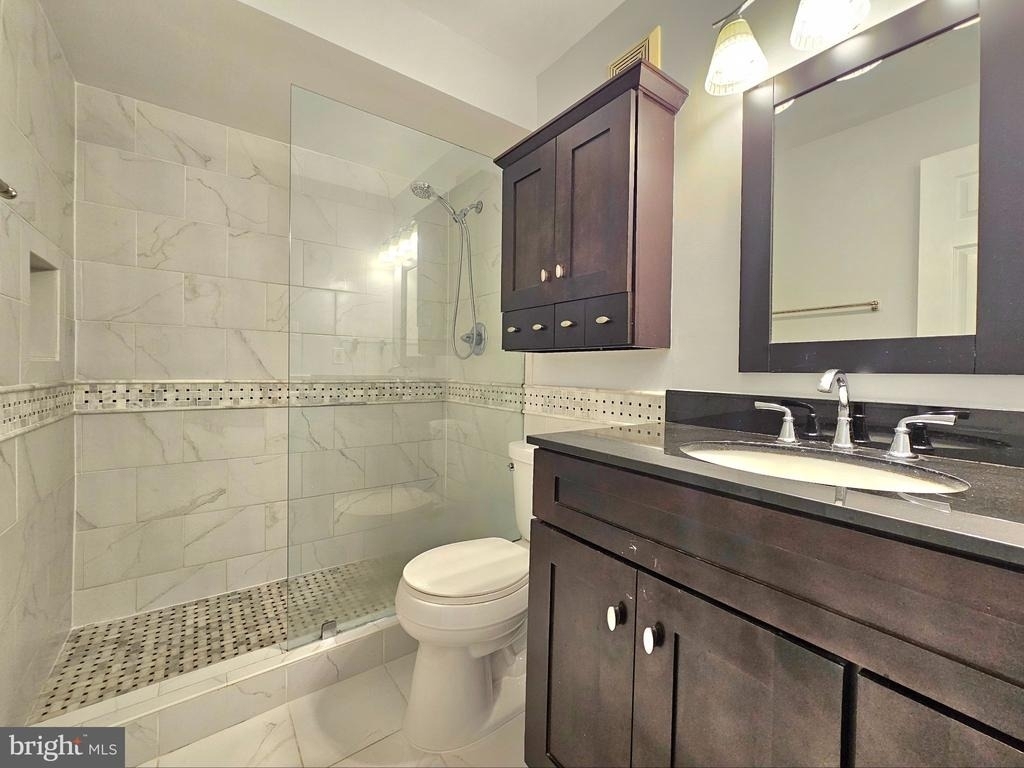516 N West Street - Photo 14