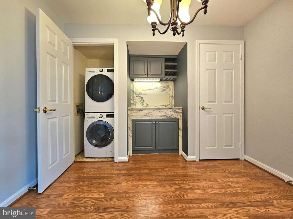 516 N West Street - Photo 5