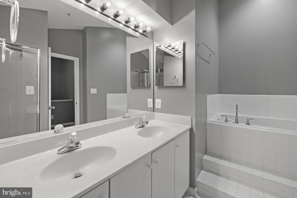 4929 Kilburn Street - Photo 42