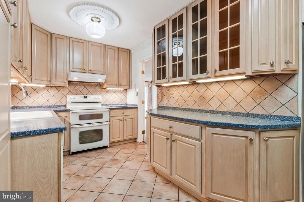 6101 Edsall Road - Photo 13