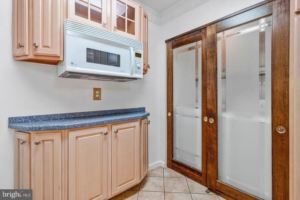 6101 Edsall Road - Photo 17