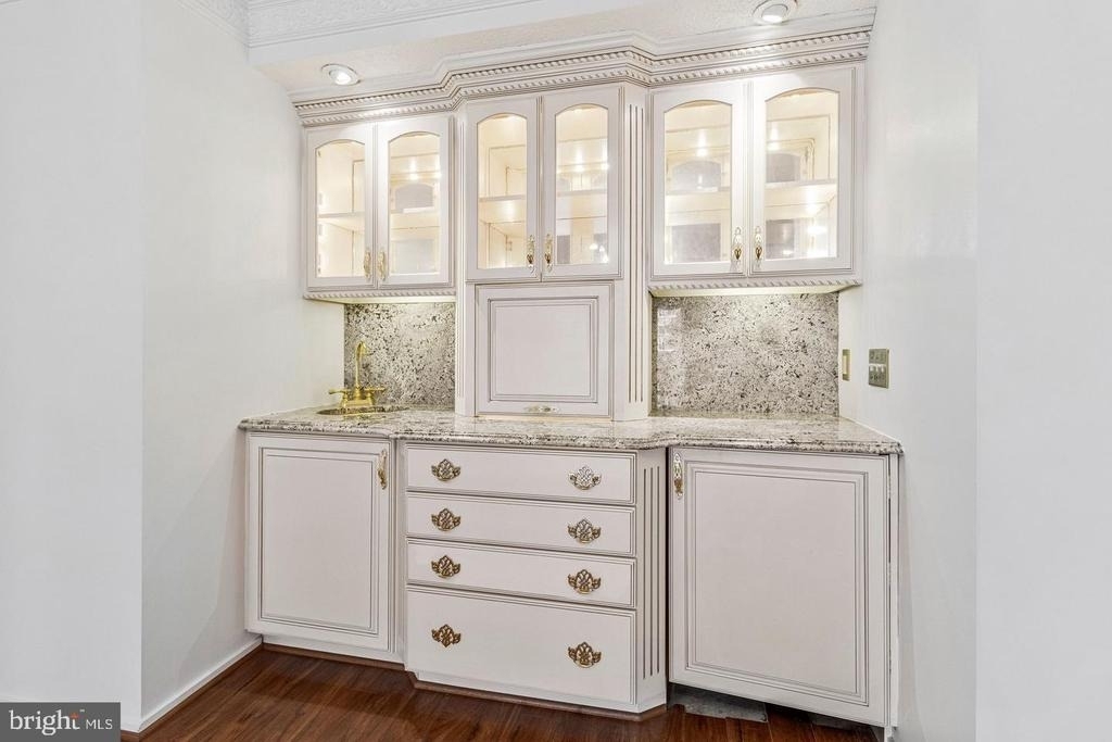 6101 Edsall Road - Photo 12