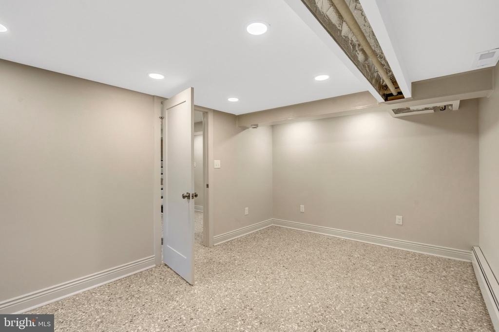 2727 N Dinwiddie Street - Photo 23