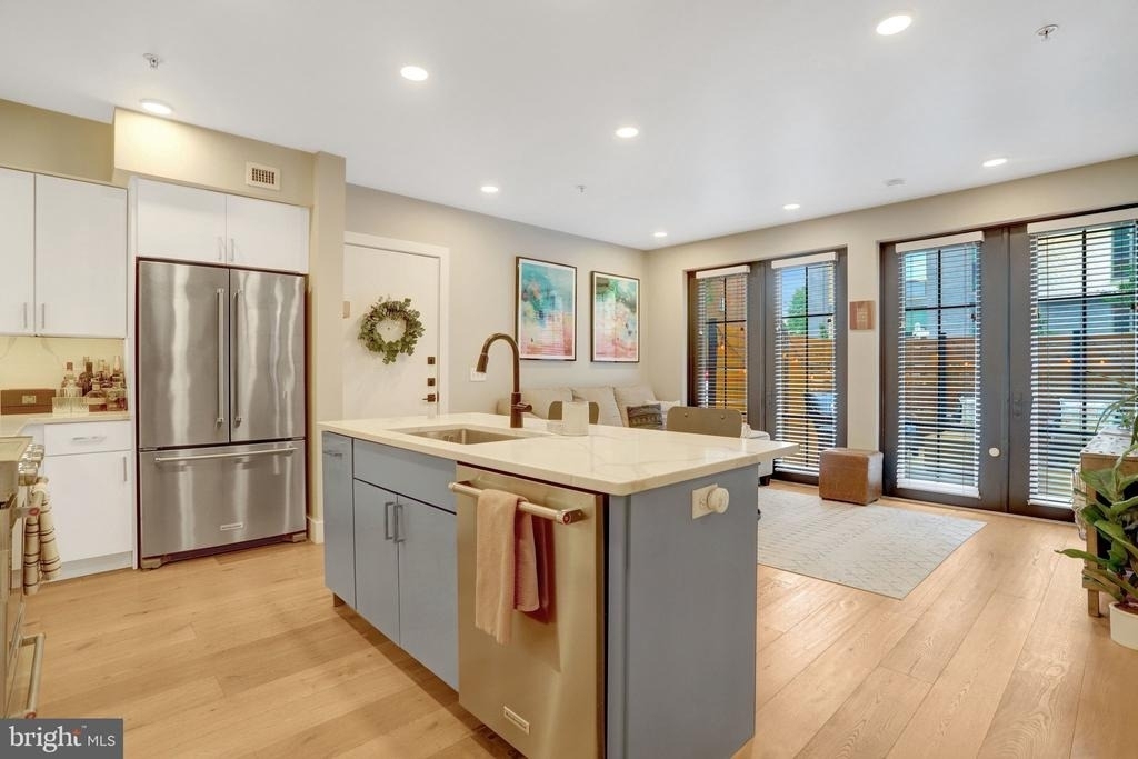 1245 N Pierce Street - Photo 1