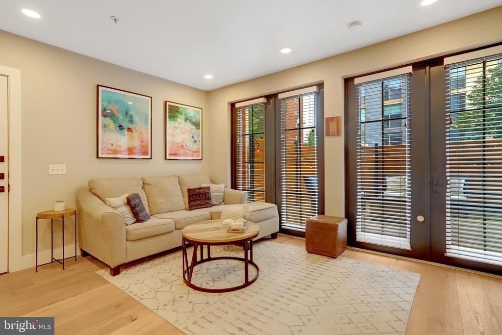 1245 N Pierce Street - Photo 7