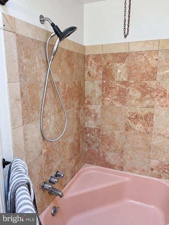 1003 E Sedgwick Street - Photo 6