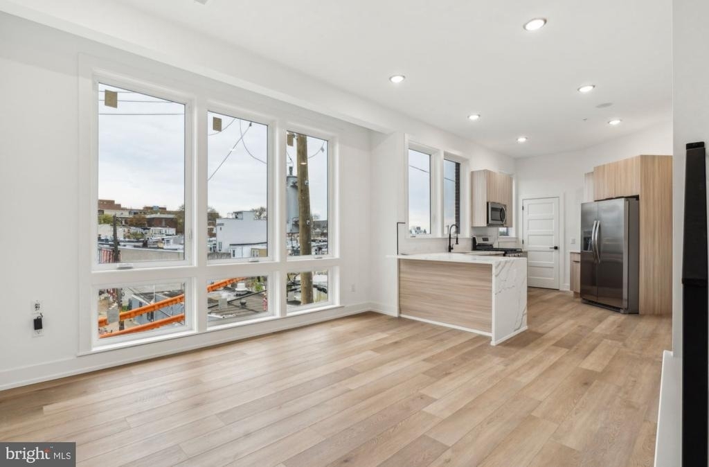 136 E Cumberland Street - Photo 7