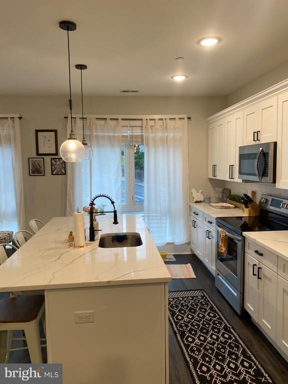 4007 Ridge Avenue - Photo 3