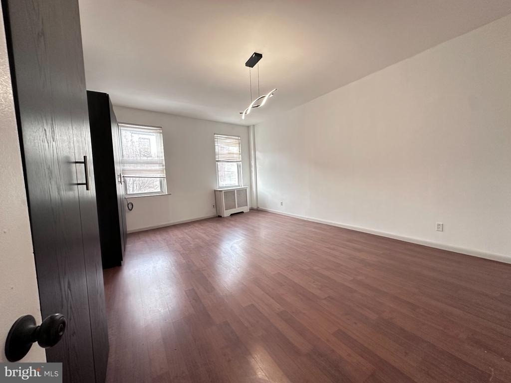 909 S 8th Street - Photo 1