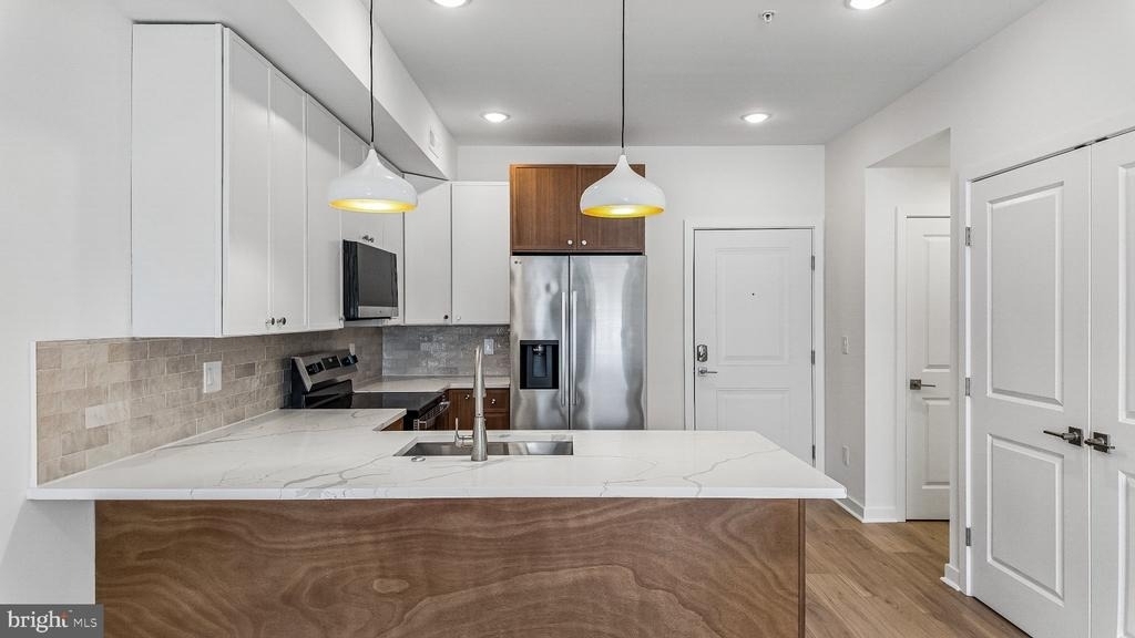 921 E Chelten Avenue - Photo 0
